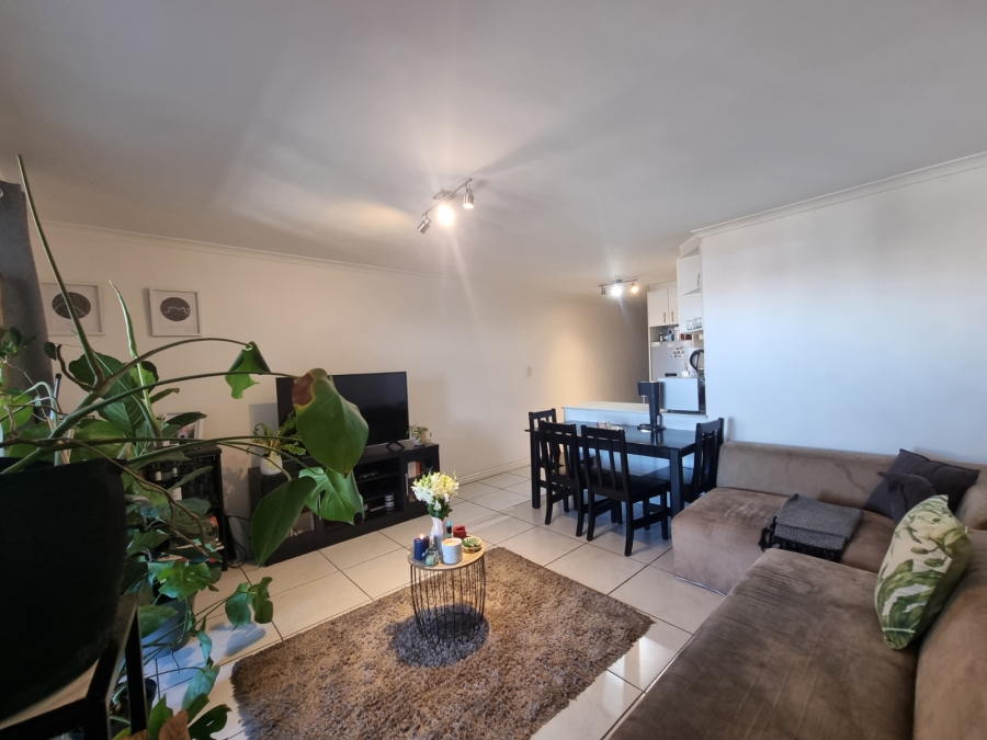 To Let 1 Bedroom Property for Rent in Salt River Western Cape